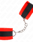 KINK - POLSINI IN PELLICCIA PER PRINCIPIANTI NERO - ROSSO 30 X 7 CM - KINK WRIST RESTRAINT - Intimo per le occasioni speciali | The Game Lingerie
