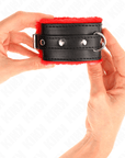KINK - RESISTENZA DA POLSO PREMIUM FODERATA IN PELLICCIA ROSSO CON CINTURA NERA REGOLABILE 17 - 29 CM X 6 CM - KINK WRIST RESTRAINT - Intimo per le occasioni speciali | The Game Lingerie