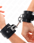 KINK - TENUTA DA POLSO - FILA DI RIVETTI SINGOLA E FIBBIA GRANDE NERA REGOLABILE 17 - 28 CM X 5 CM - KINK WRIST RESTRAINT - Intimo per le occasioni speciali | The Game Lingerie
