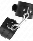 KINK - TENUTA DA POLSO - FILA DI RIVETTI SINGOLA E FIBBIA GRANDE NERA REGOLABILE 17 - 28 CM X 5 CM - KINK WRIST RESTRAINT - Intimo per le occasioni speciali | The Game Lingerie