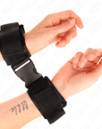 KINK - TENUTA DA POLSO IN NYLON HOOK&LOOP ROSSO - NERO MODELLO 1 REGOLABILE 25 - 35 CM X 6 CM - KINK WRIST RESTRAINT - Intimo per le occasioni speciali | The Game Lingerie