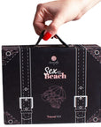 SECRETPLAY - KIT DA VIAGGIO SESSO IN SPIAGGIA (ES/EN/DE/FR/NL/PT) - SECRETPLAY 100% GAMES - Intimo per le occasioni speciali | The Game Lingerie