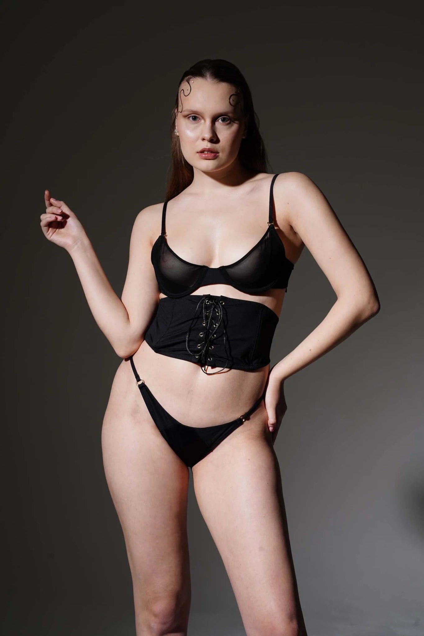 Slip Sophie in microfibra con anelli placcati oro - ILONI by DILAN - The Game Lingerie