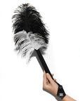 Tickler - Accessorio con piuma per solletico - BÆD STORIES - The Game Lingerie