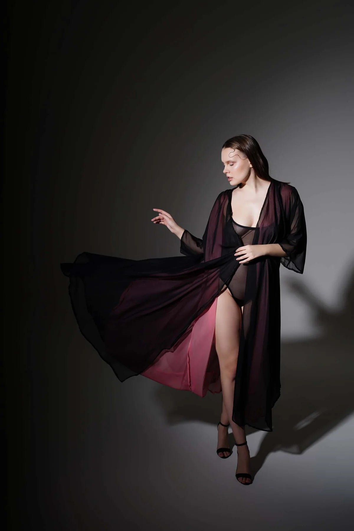 Vestaglia - Kimono Larissa in chiffon nero e rosa - ILONI by DILAN - The Game Lingerie