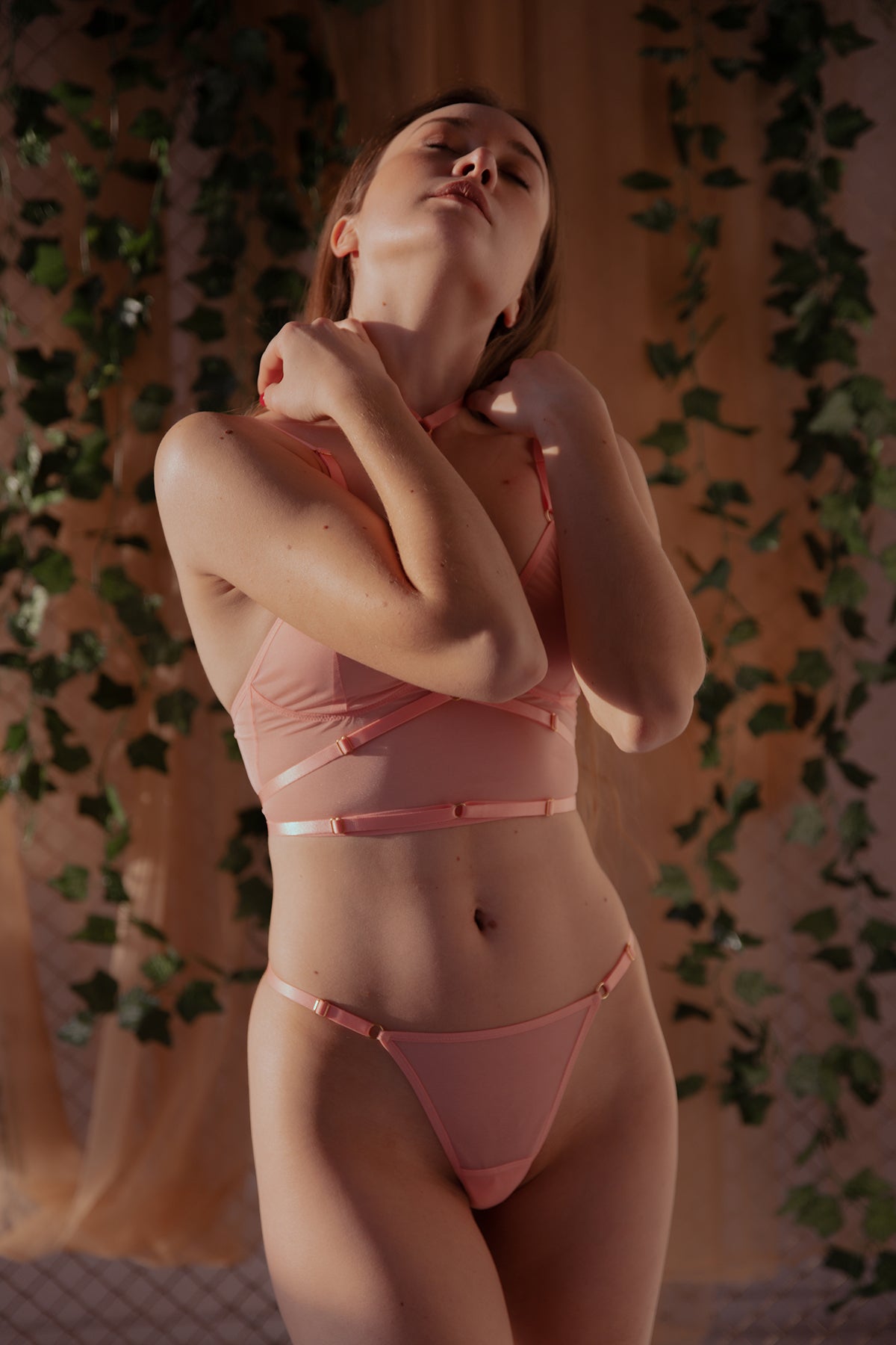 Perizoma a taglio alto regolabile PEACH - The Game Lingerie