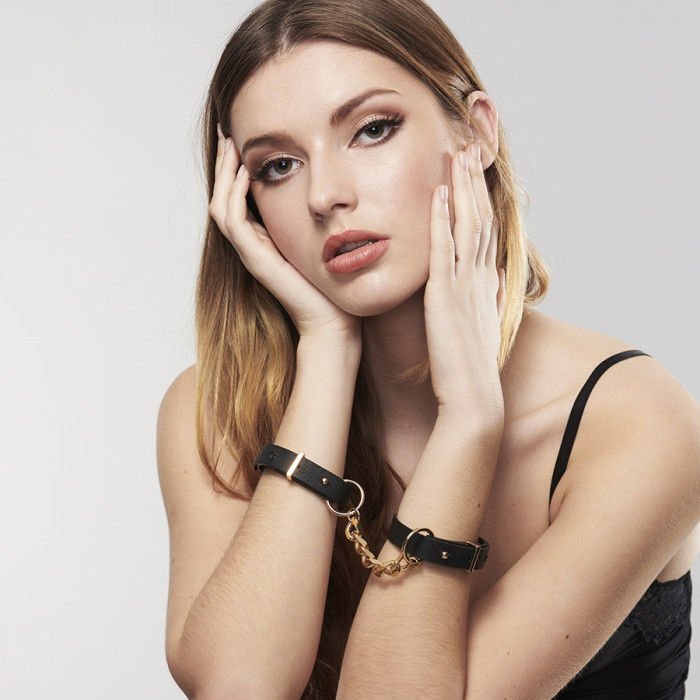 BIJOUX - INDISCRETS MAZE MANETTE BRACCIALETTI NERI - BIJOUX MAZE - Intimo per le occasioni speciali | The Game Lingerie