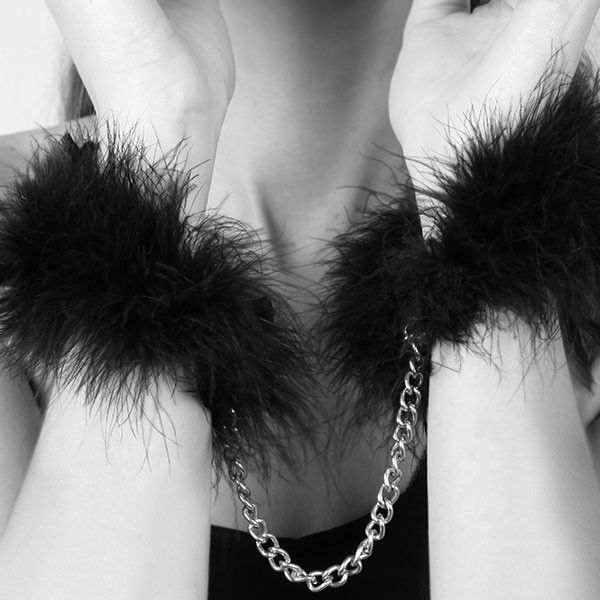 BIJOUX - MANETTE ZA ZA ZU IN PIUME - BIJOUX INDISCRETS - Intimo per le occasioni speciali | The Game Lingerie