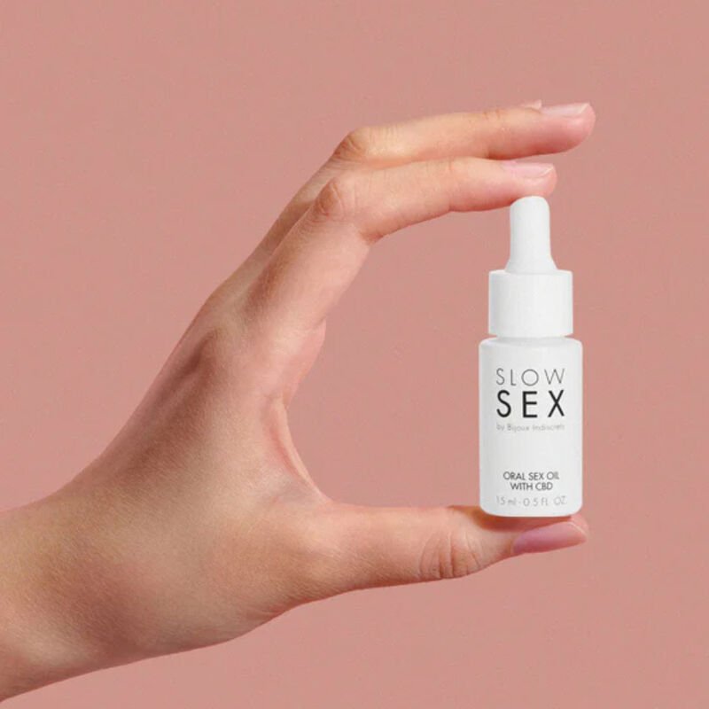 BIJOUX - SLOW SEX OLIO PER SESSO ORALE CON CBD 15 ML - BIJOUX SLOW SEX - Intimo per le occasioni speciali | The Game Lingerie