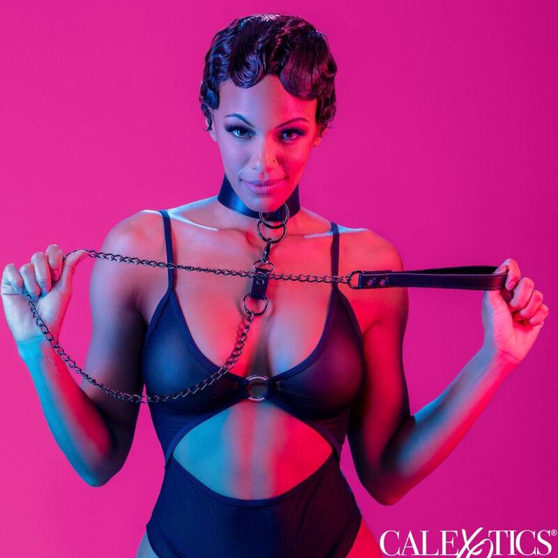 CALEXOTICS - EUPHORIA COLLARE CON GUINZAGLIO A CATENA - CALEXOTICS - Intimo per le occasioni speciali | The Game Lingerie