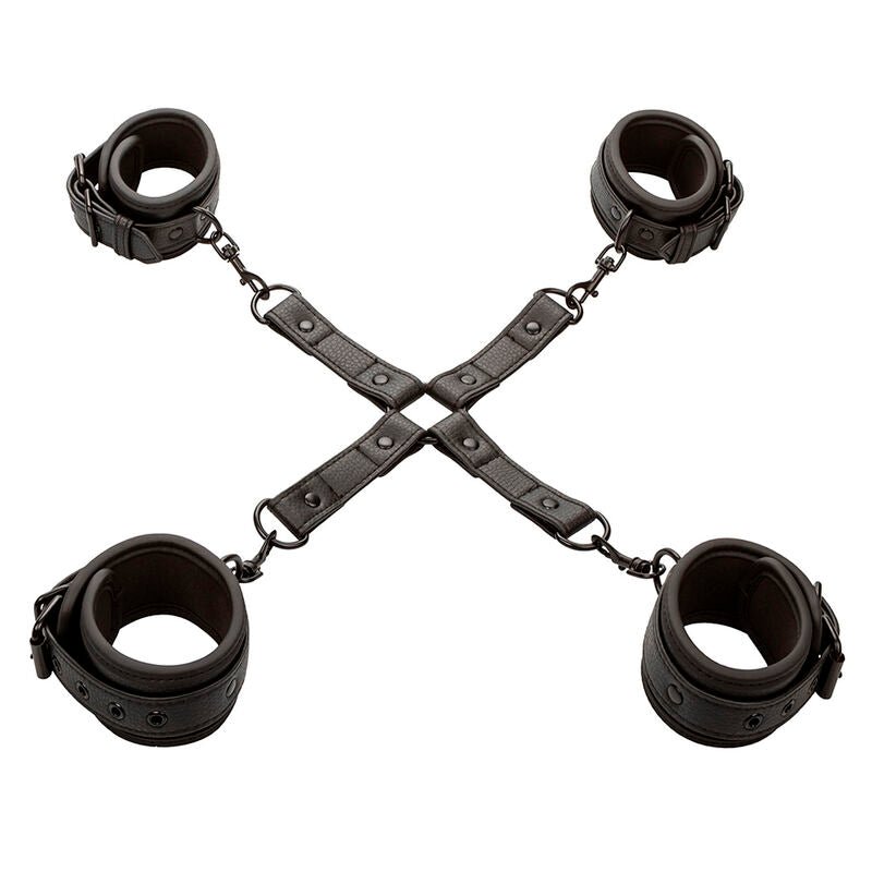 CALEXOTICS - NOCTURNAL CONNETTORE HOG TIE CUERO REGOLABILE NERO - CALEXOTICS - Intimo per le occasioni speciali | The Game Lingerie