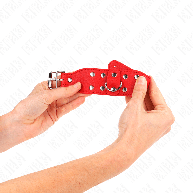 KINK - BRACCIALI CON DOPPIA LINEA DI BORCHIE REGOLABILI ROSSO - KINK WRIST RESTRAINT - Intimo per le occasioni speciali | The Game Lingerie