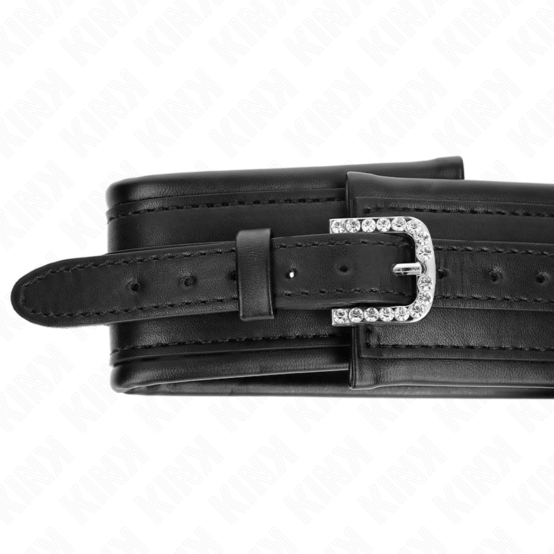 KINK - COLLANA CON CINTURINO CON FIBBIA LUCIDA 65 CM 48.5 CM X 5.3 CM - KINK COLLAR & GAG - Intimo per le occasioni speciali | The Game Lingerie