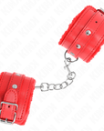 KINK - POGGIPOLSI PREMIUM IMBOTTITI IN PELLICCIA ROSSI CON CINTURA ROSSA REGOLABILE 17 - 29 CM X 6 CM - KINK WRIST RESTRAINT - Intimo per le occasioni speciali | The Game Lingerie