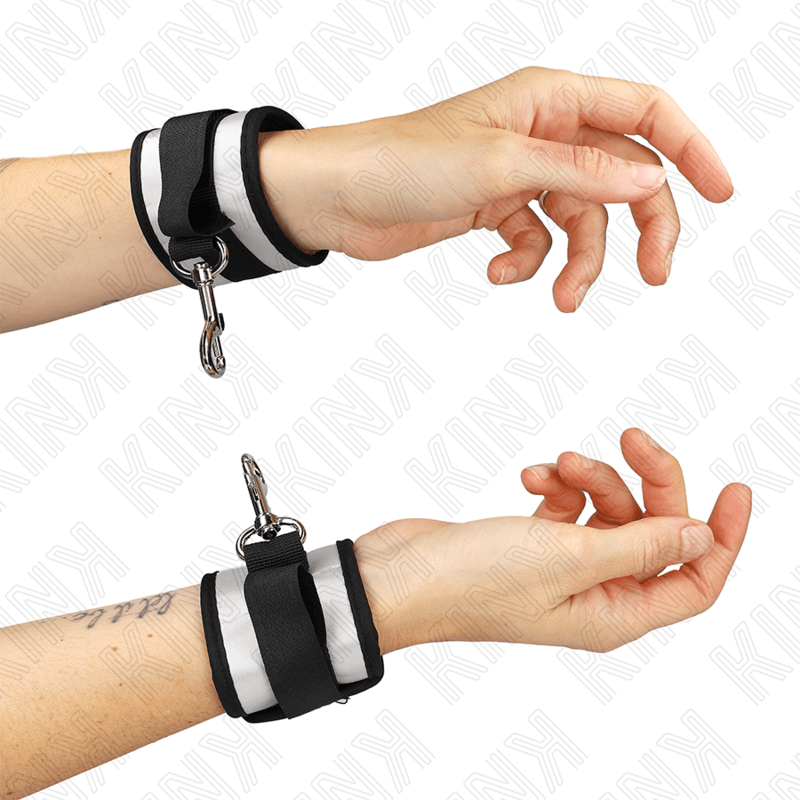 KINK - POLSINI IN NEOPRENE GRIGIO 23 X 5 CM - KINK WRIST RESTRAINT - Intimo per le occasioni speciali | The Game Lingerie
