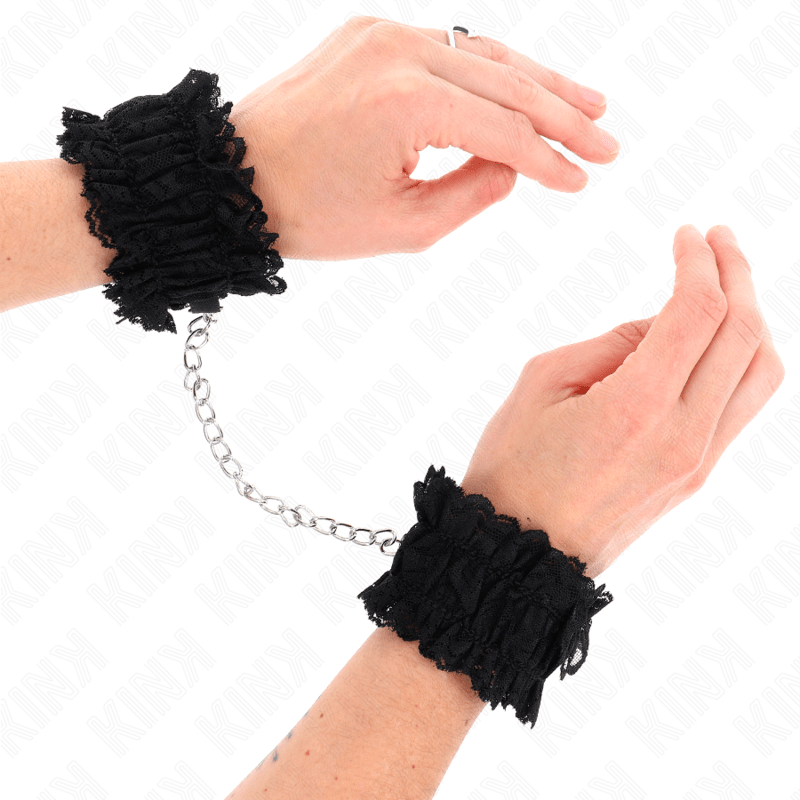 KINK - POLSO ELASTICO IN PIZZO NEGRO - KINK WRIST RESTRAINT - Intimo per le occasioni speciali | The Game Lingerie