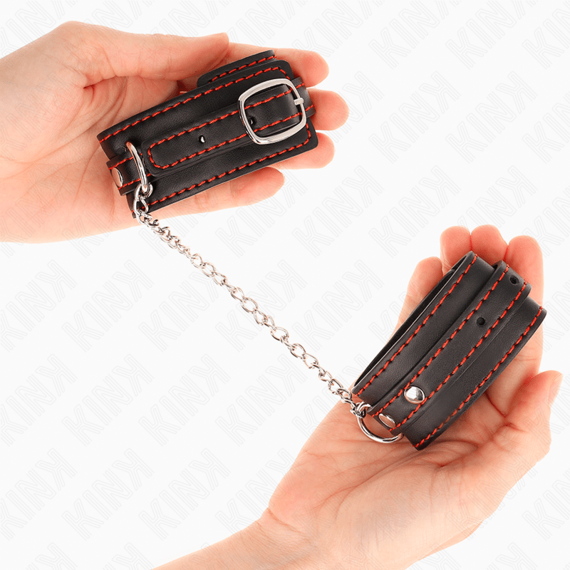 KINK - POTENZIALE DA POLSO PICCOLA NERA CON FODERA ROSSA REGOLABILE 14 - 24 CM X 3,5 CM - KINK WRIST RESTRAINT - Intimo per le occasioni speciali | The Game Lingerie