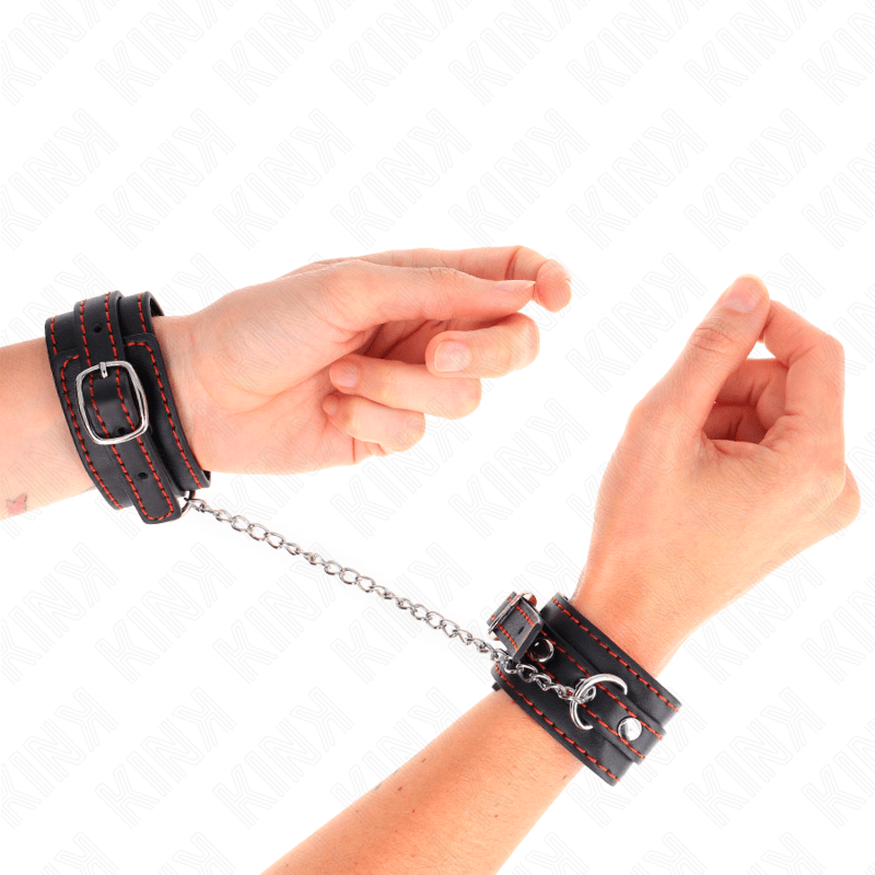 KINK - POTENZIALE DA POLSO PICCOLA NERA CON FODERA ROSSA REGOLABILE 14 - 24 CM X 3,5 CM - KINK WRIST RESTRAINT - Intimo per le occasioni speciali | The Game Lingerie