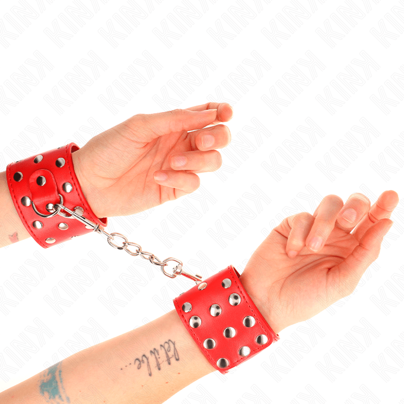 KINK - RESISTENZA DA POLSO CON CHIUSURA A SCATTO COMPLETA DI RIVETTI ROSSO REGOLABILE 19 - 24 CM X 5,5 CM - KINK WRIST RESTRAINT - Intimo per le occasioni speciali | The Game Lingerie
