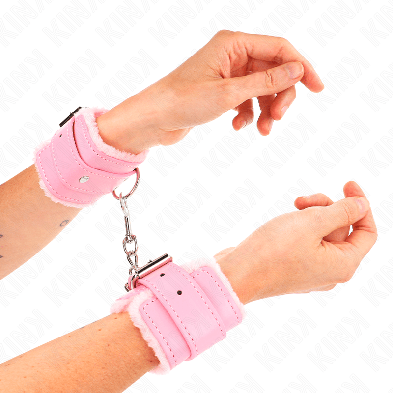 KINK - RESISTENZA DA POLSO IMBOTTITA IN PELLICCIA ROSA CON CINTURA ROSA REGOLABILE 17 - 29 CM X 6 CM - KINK WRIST RESTRAINT - Intimo per le occasioni speciali | The Game Lingerie