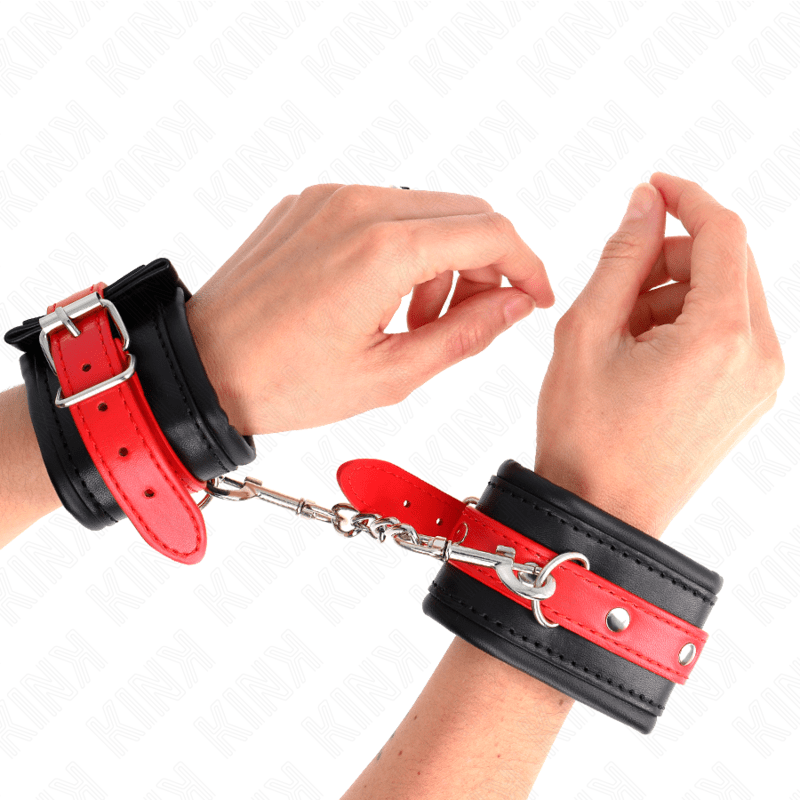 KINK - RESISTENZA DA POLSO NERA CON CINTURA ROSSA REGOLABILE 17 - 28 CM X 6 CM - KINK WRIST RESTRAINT - Intimo per le occasioni speciali | The Game Lingerie