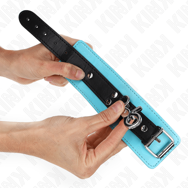 KINK - RESISTENZA DA POLSO PREMIUM CON SERRATURA NERO / BLU REGOLABILE 21 - 28 CM X 5,5 CM - KINK WRIST RESTRAINT - Intimo per le occasioni speciali | The Game Lingerie