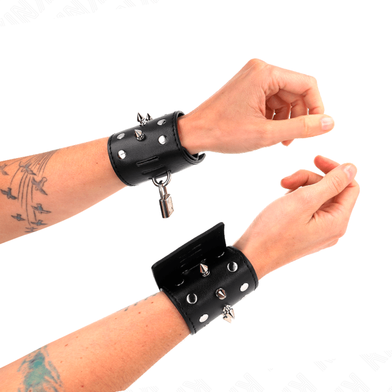 KINK - RESISTENZA DA POLSO PUNK CON PUNTE 25 X 6 CM - KINK WRIST RESTRAINT - Intimo per le occasioni speciali | The Game Lingerie