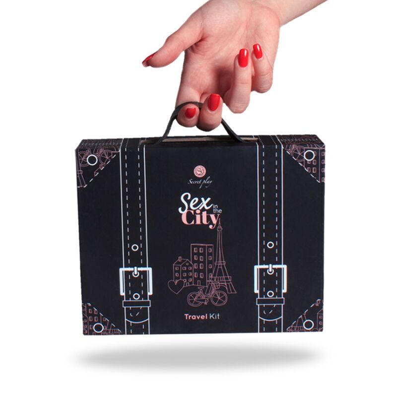 SECRETPLAY - KIT DA VIAGGIO SESSO IN CITTÀ (ES/EN/DE/FR/NL/PT) - SECRETPLAY 100% GAMES - Intimo per le occasioni speciali | The Game Lingerie